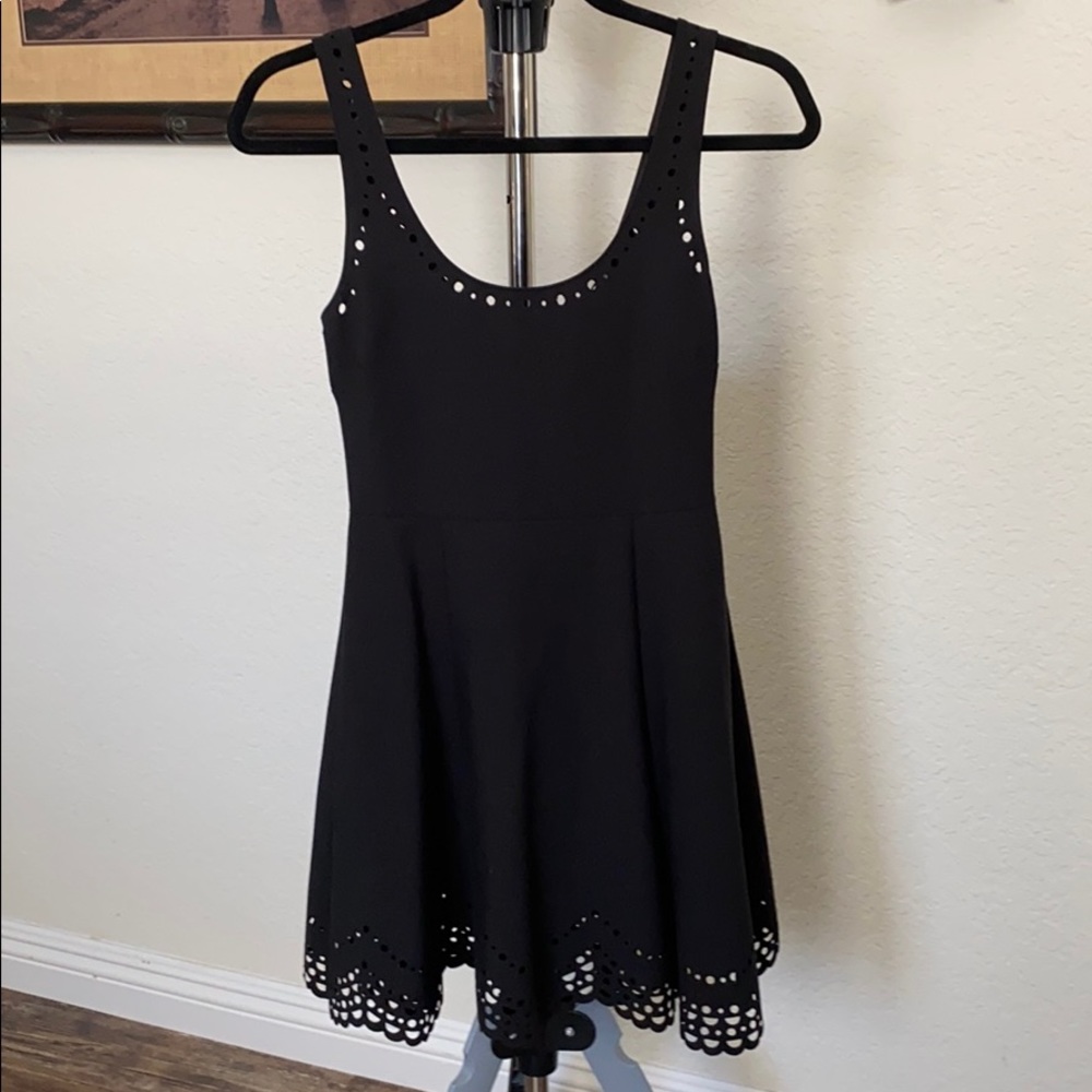 EUC Elizabeth and James dress